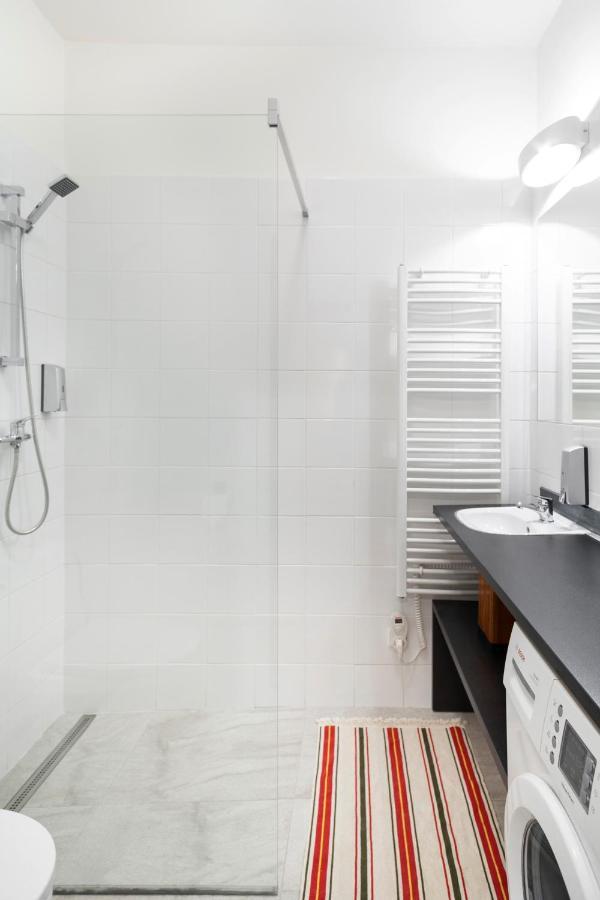 One-bedroom Park Flat * Prague