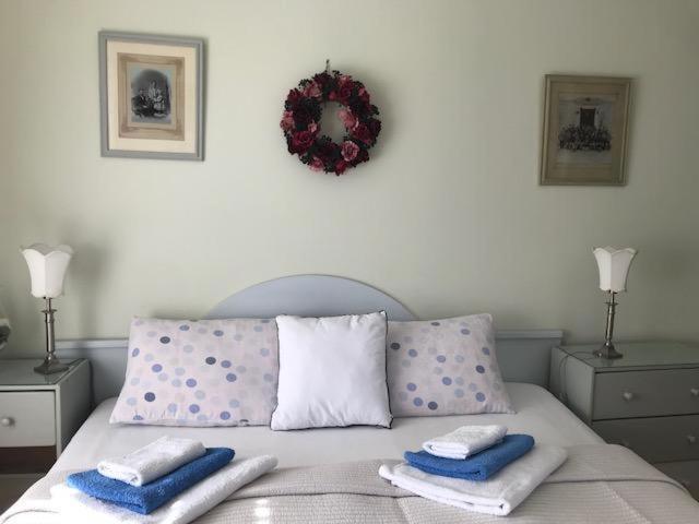 Adam Guest house *