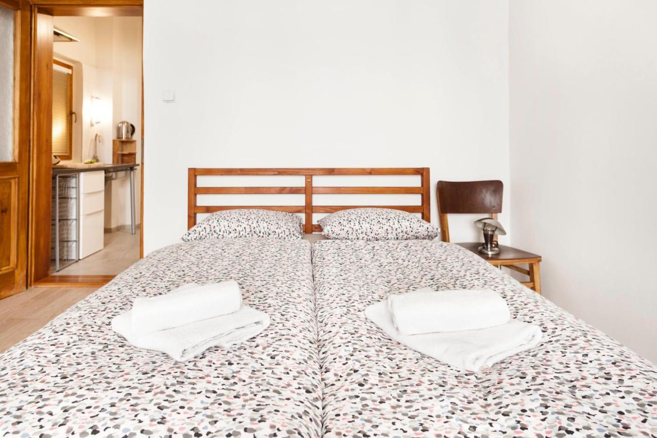 Apartment One-bedroom Park Flat Prague
