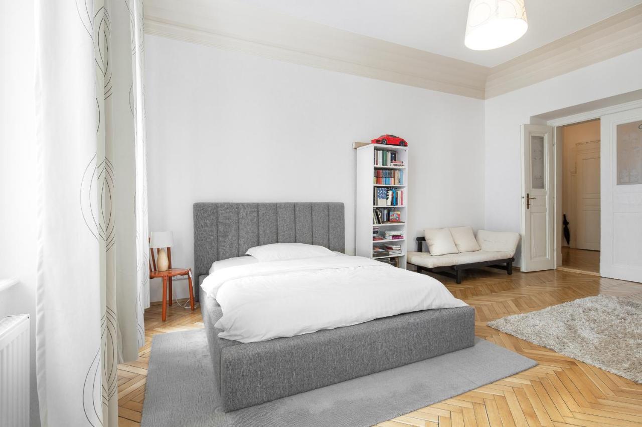 The Place In - Old Town Apartment Prague