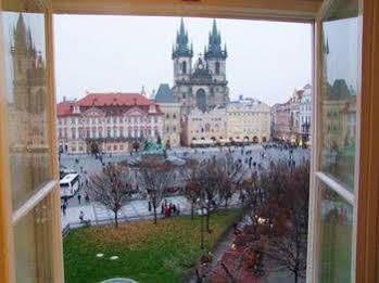 Old Town Square Premium Residence Aparthotel