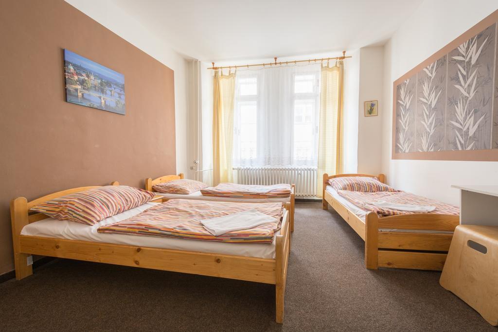 Ritchie's & Hostel
