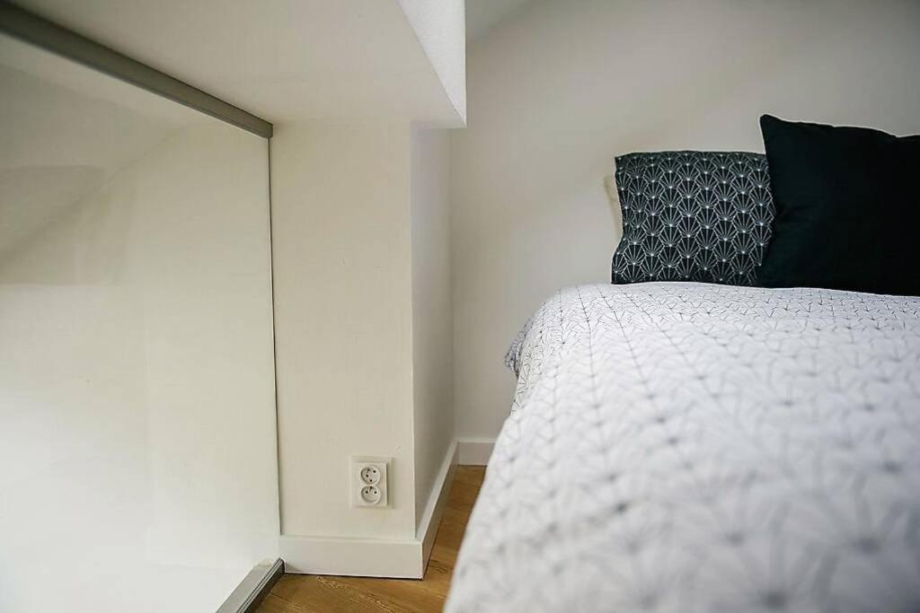 Apartment Huge 3-bed Duplex W Sauna, Jacuzzi, Terrace & Ac