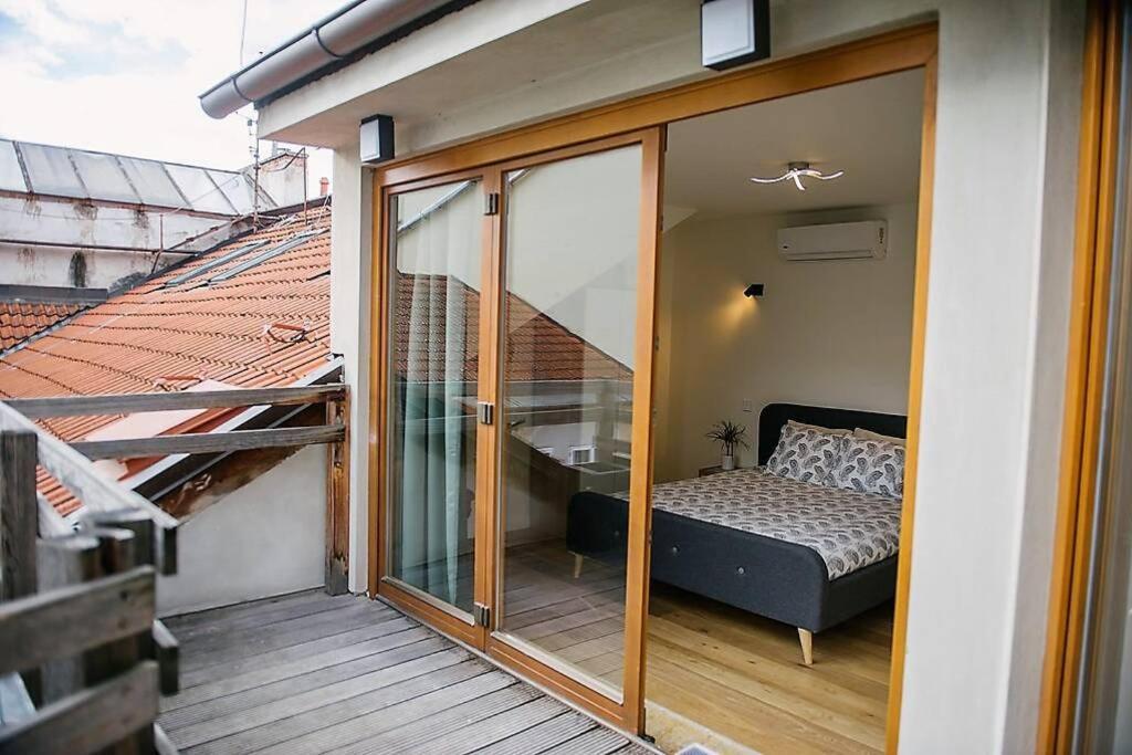 Apartment Huge 3-bed Duplex W Sauna, Jacuzzi, Terrace & Ac *