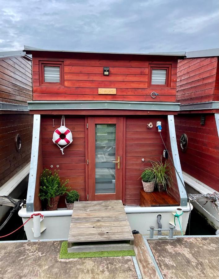 Tekne Houseboat Ginger