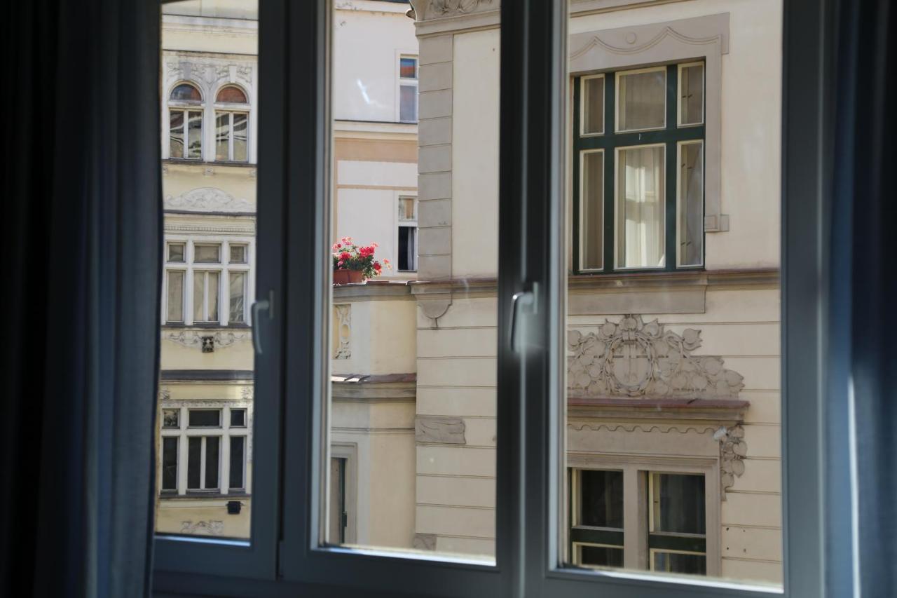 Charles Square Apartment Prague