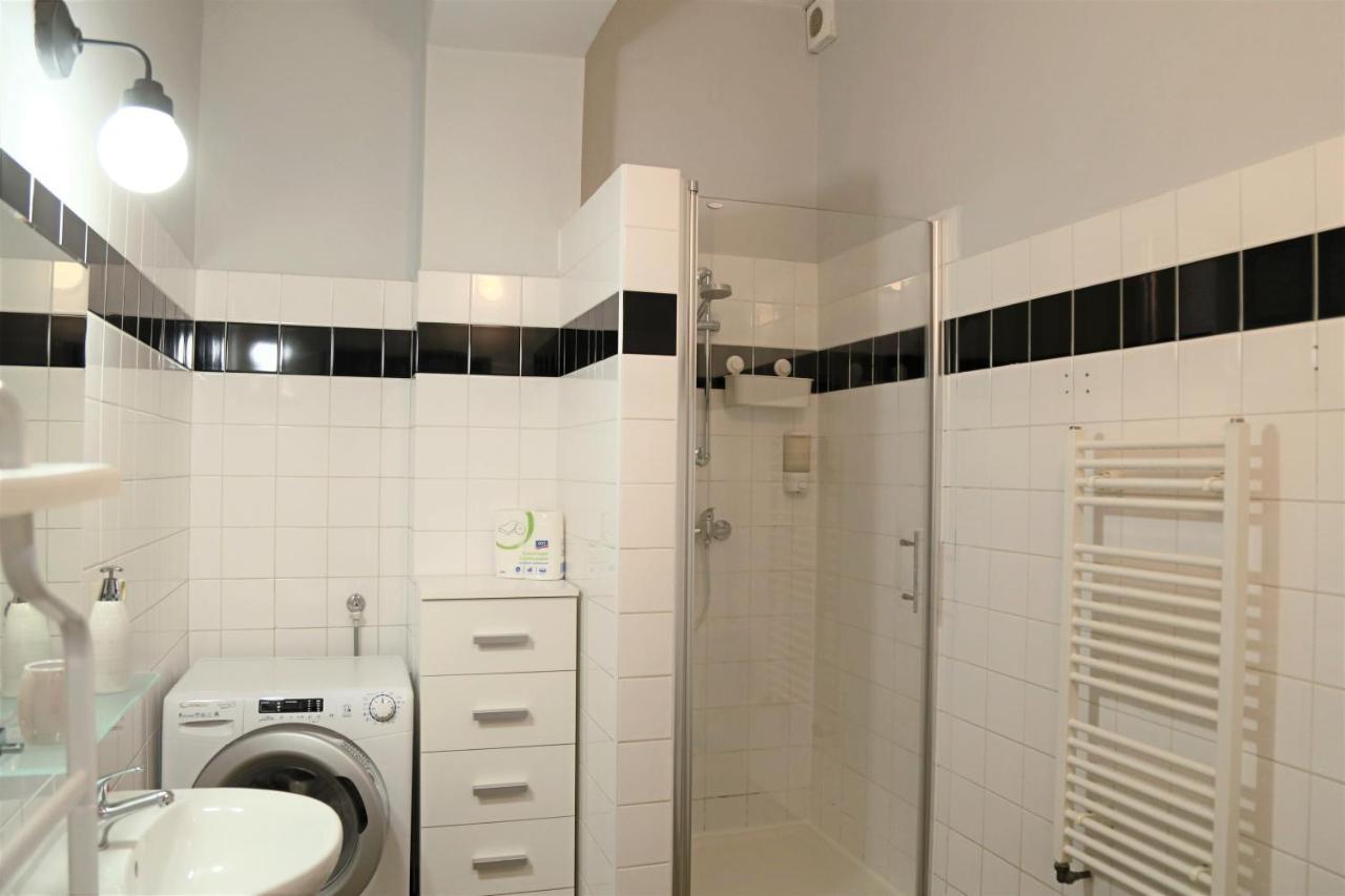 Charles Square Apartment Prague