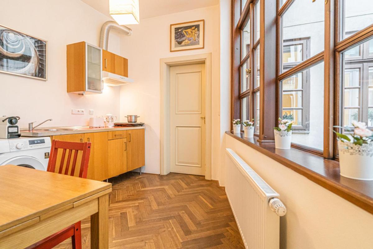 Stylish Studio At Lesser Town, Charles Bridge 3min By Walk Prague