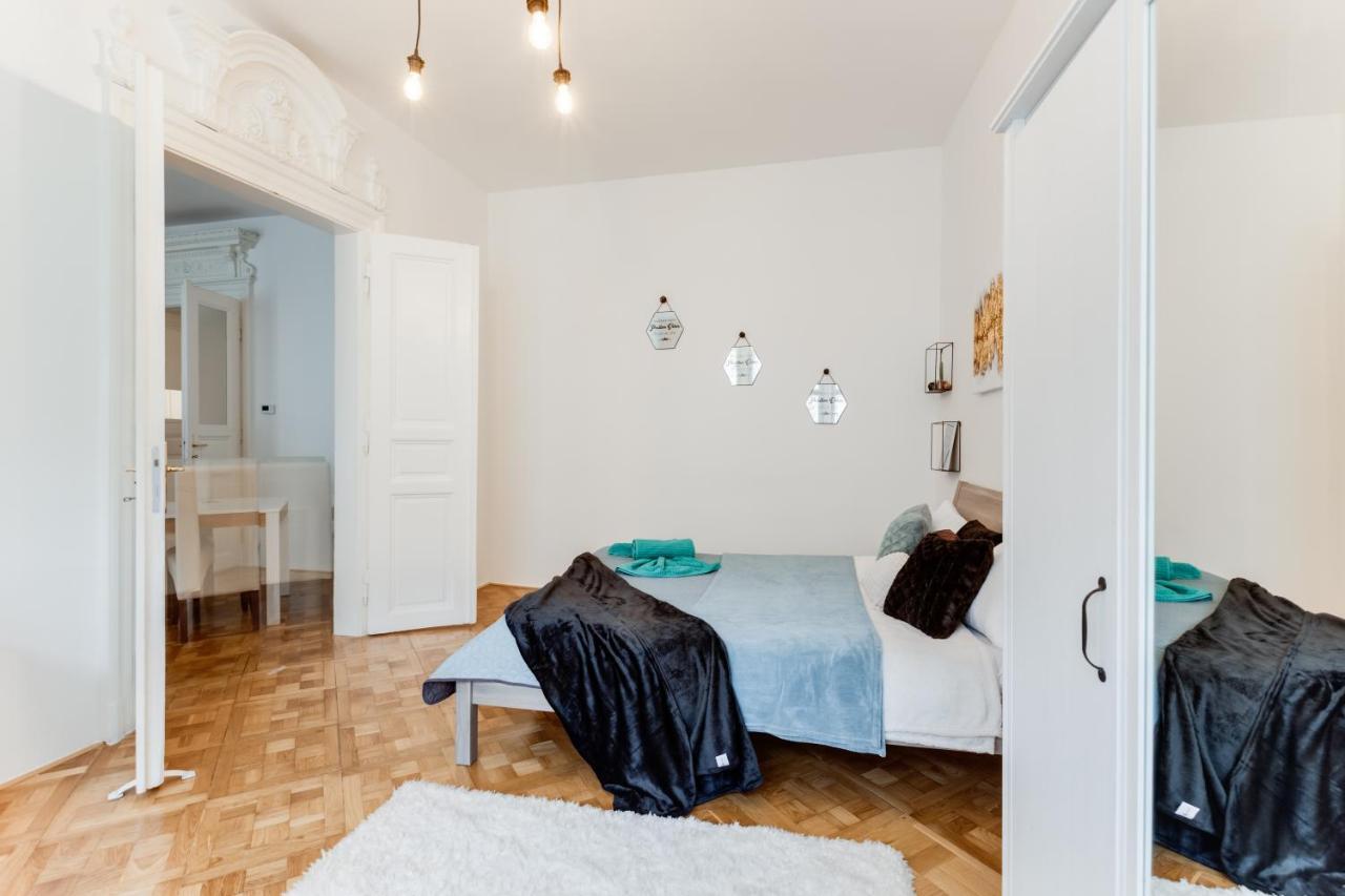Spacious Cozy 2bds In Center - Stp4 Apartment Prag