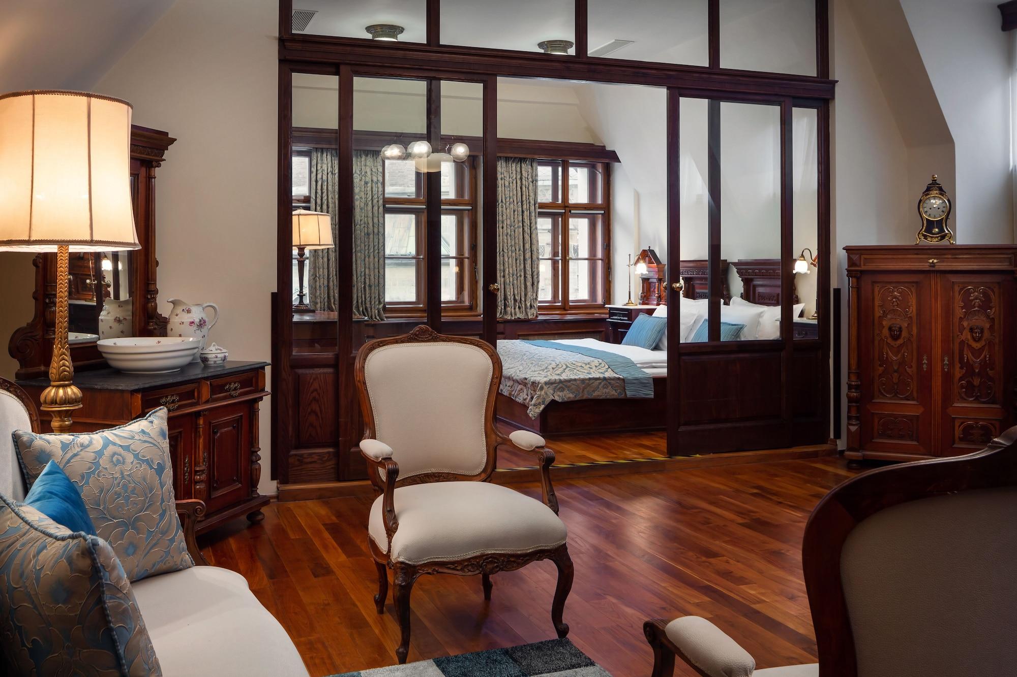 Grand Hotel 4*