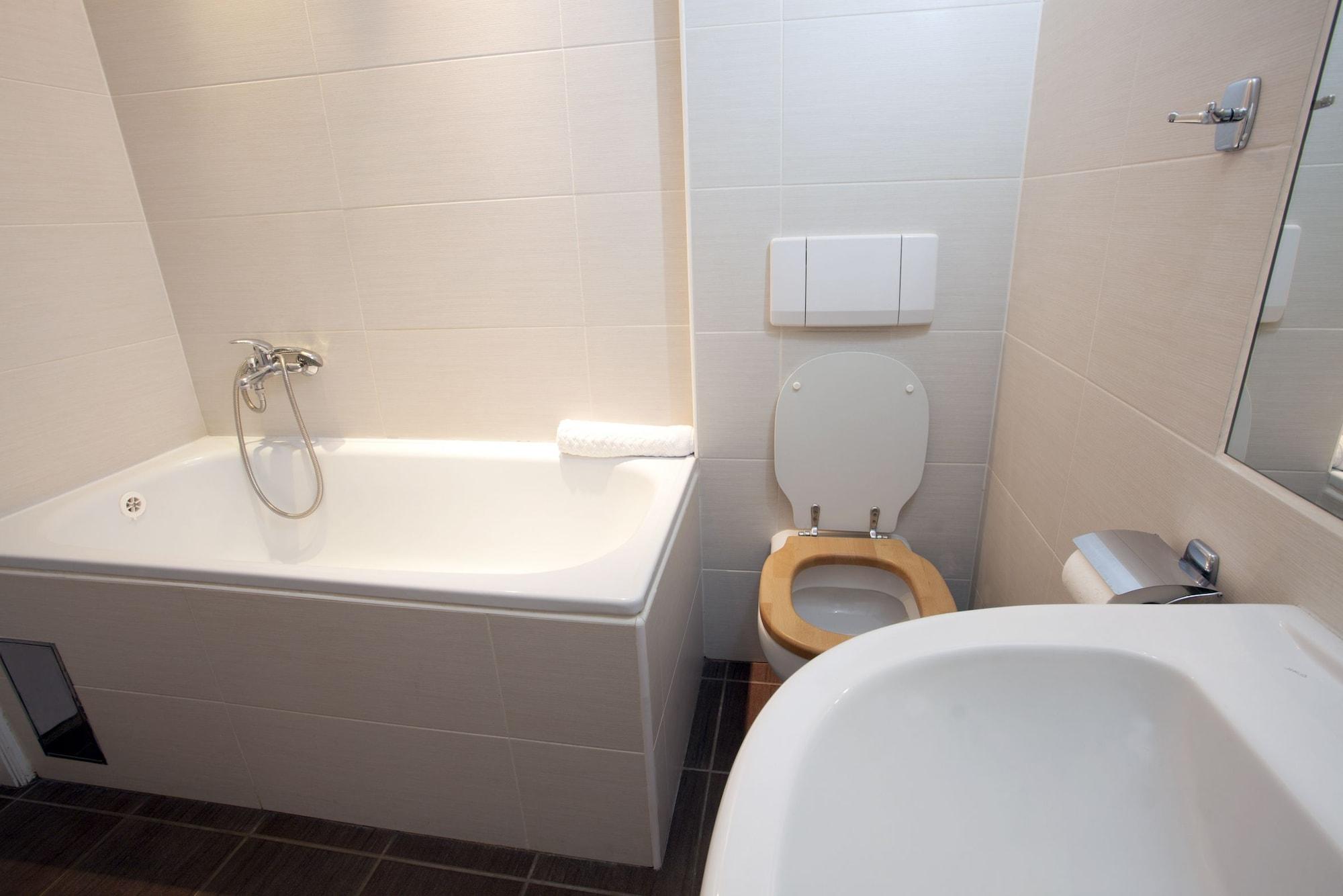 U Krize 3* Prague