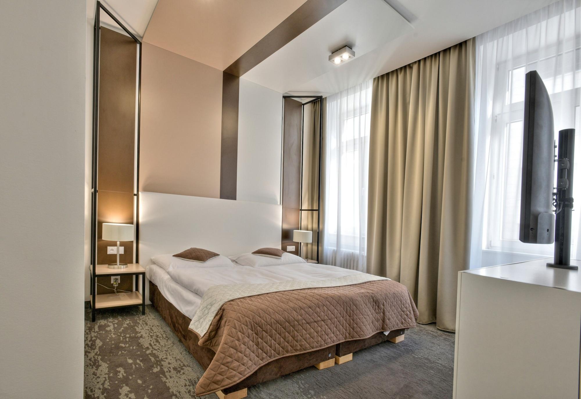 Royal Plaza Otel 3*