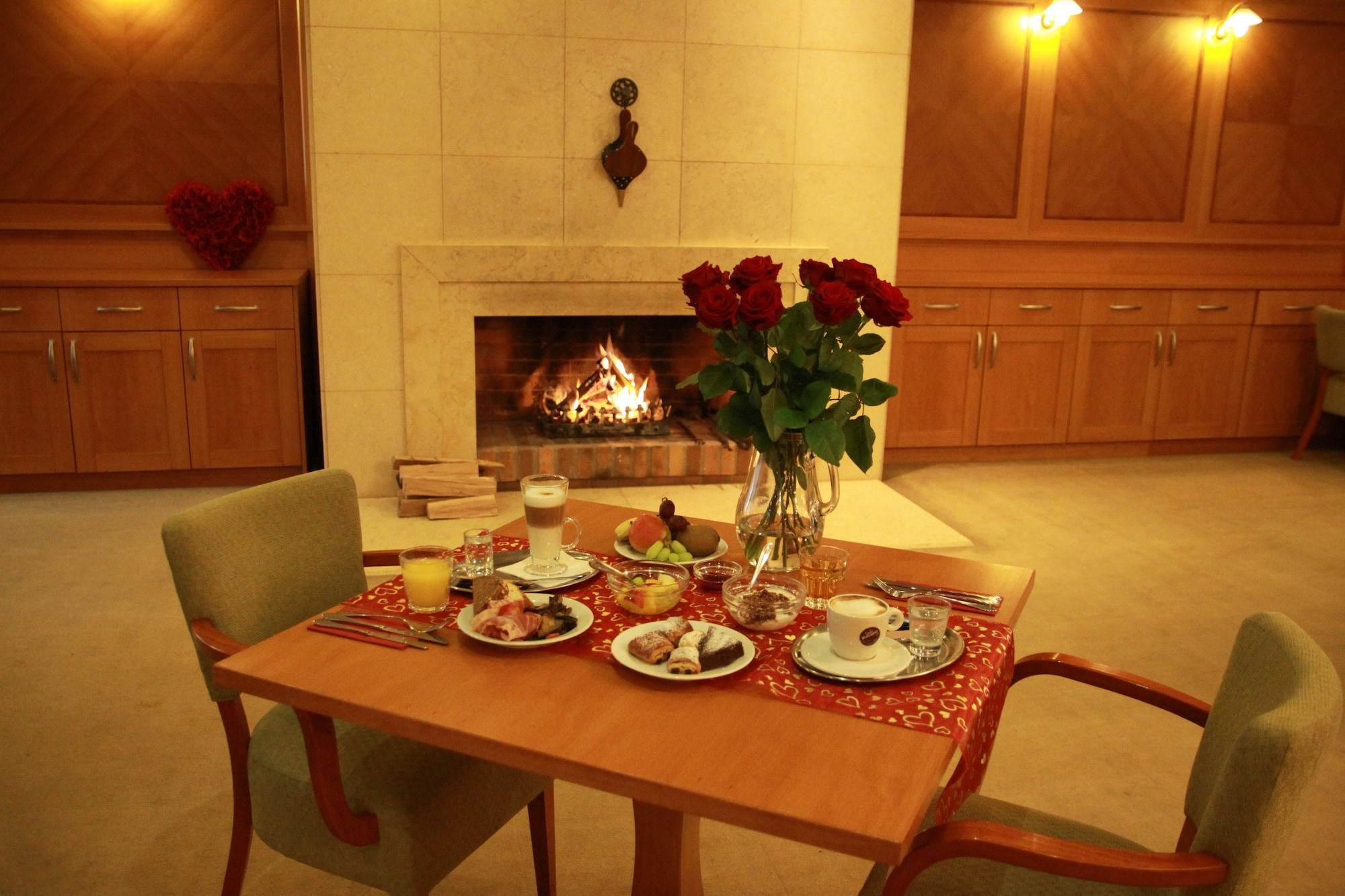 Dolce Hotel 4*
