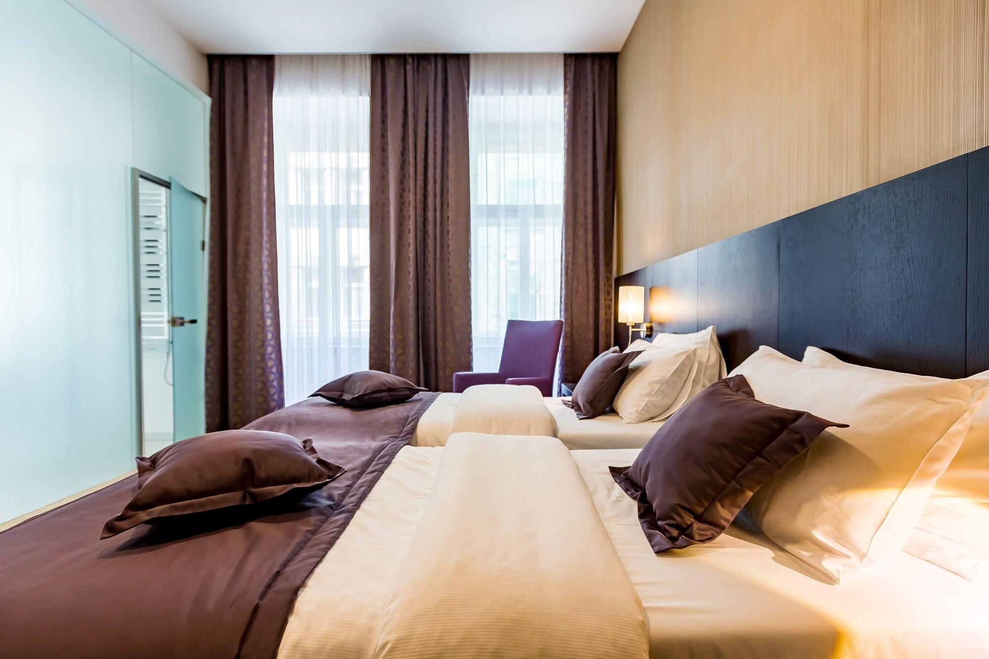 Myo Wenceslas Hotel 4*