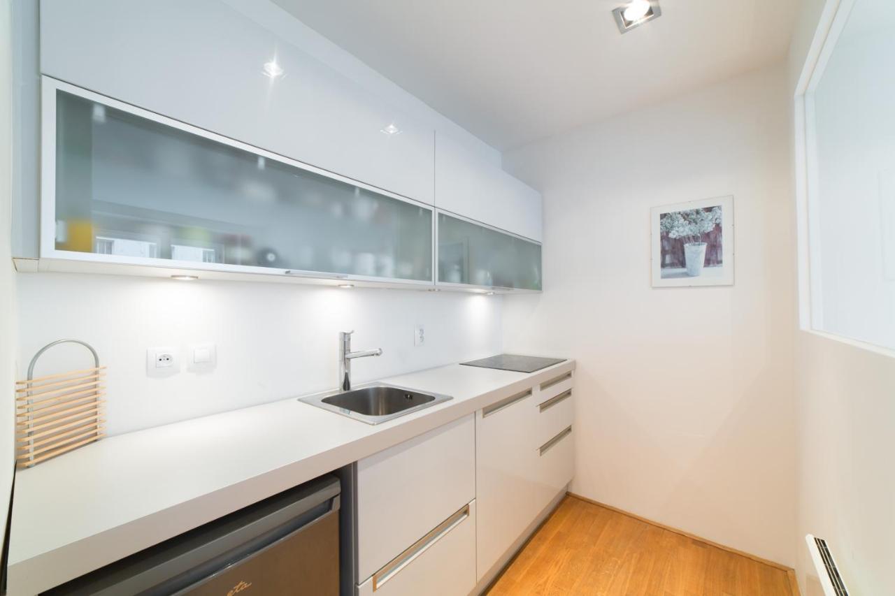 Hastal Gallery Apartment *