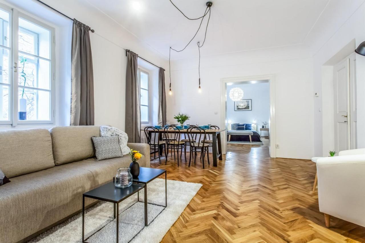 Old Town 2 Bdr Apartment, Free Coffee Daire Prag