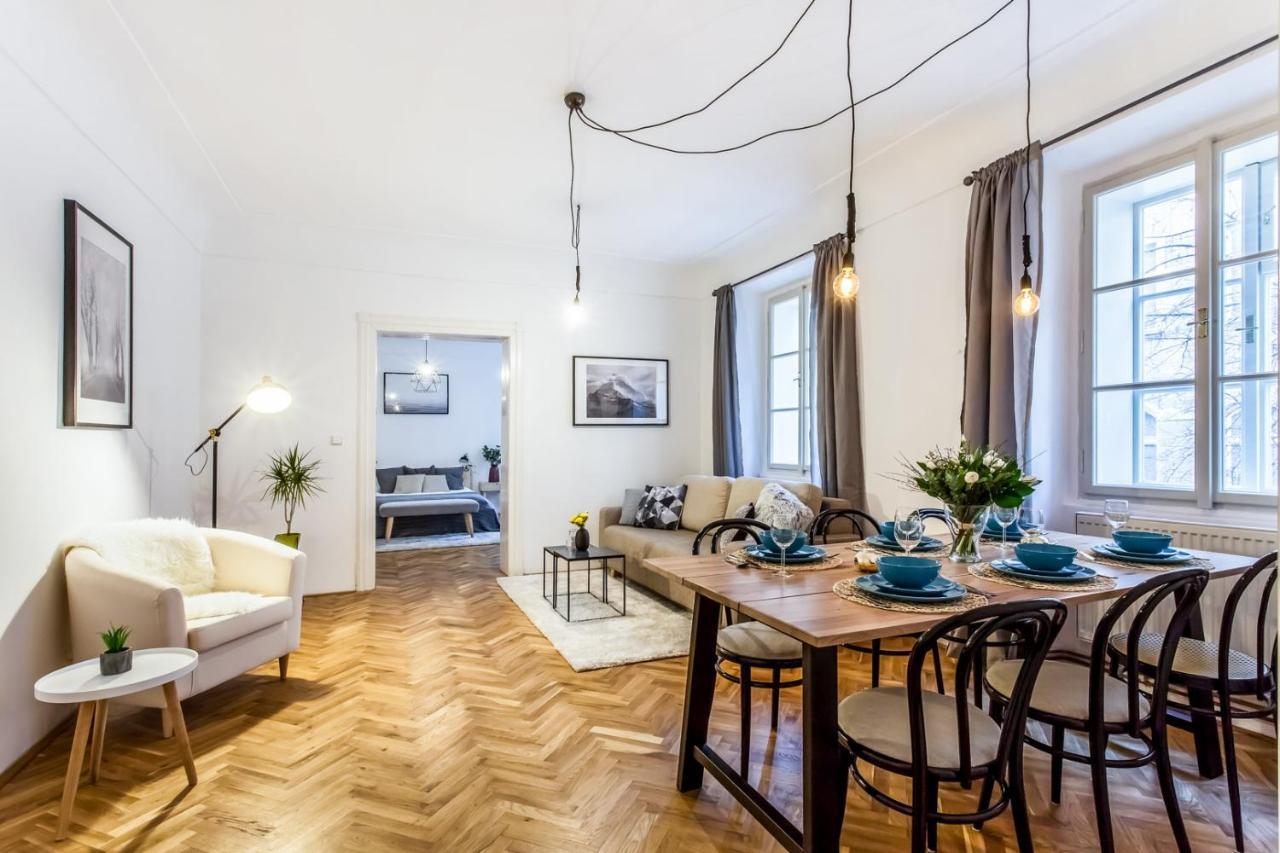 Old Town 2 Bdr Apartment, Free Coffee Daire
