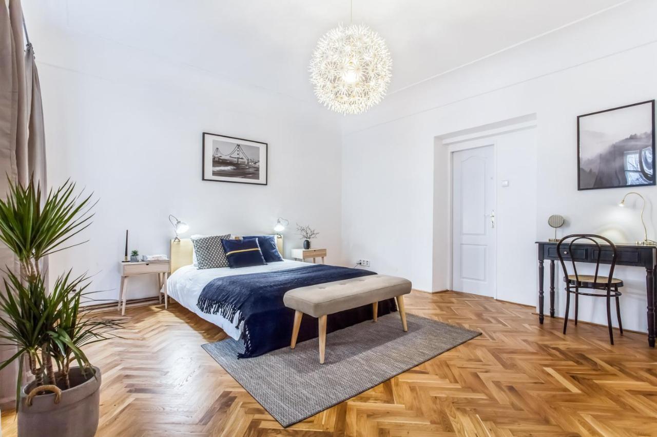 Old Town 2 Bdr Apartment, Free Coffee Daire Prag