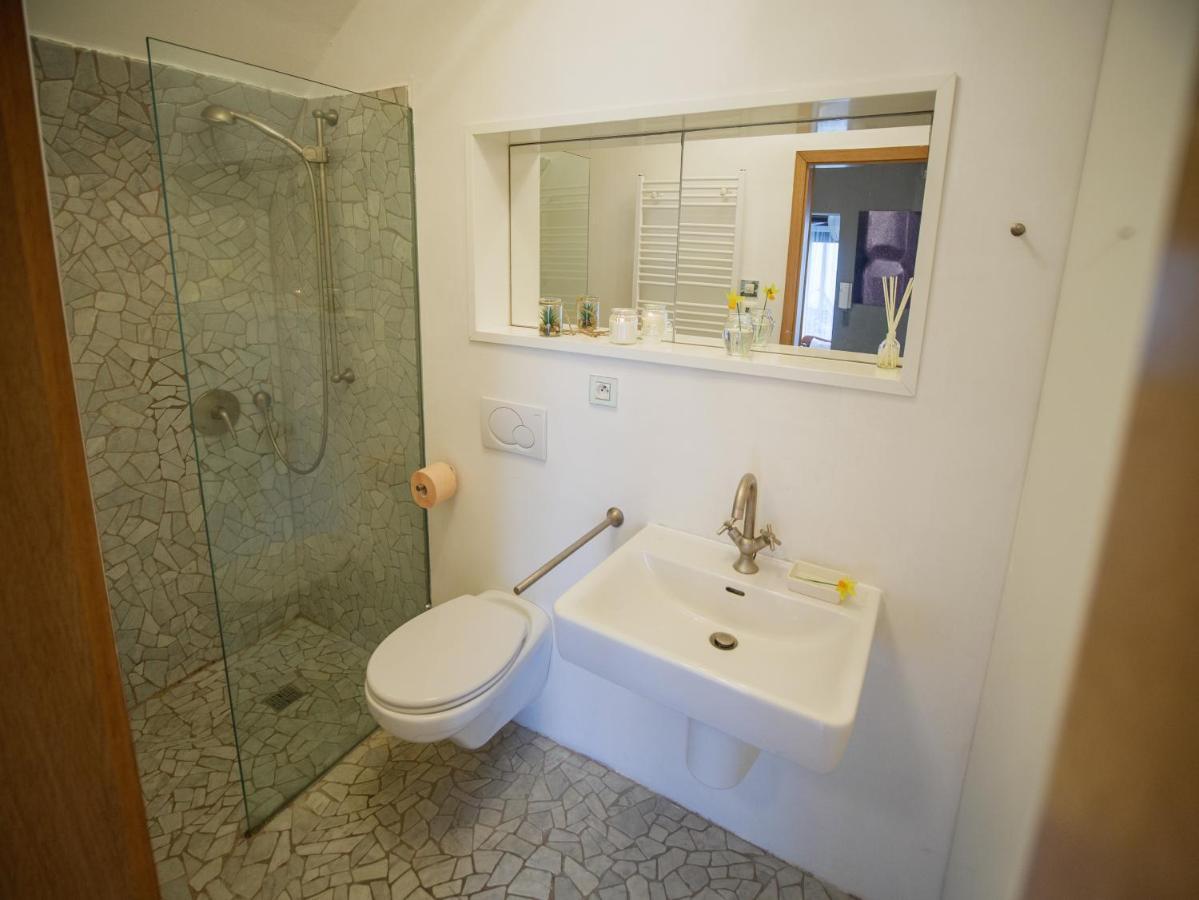 Romantic Nest Under Castle Apartamento