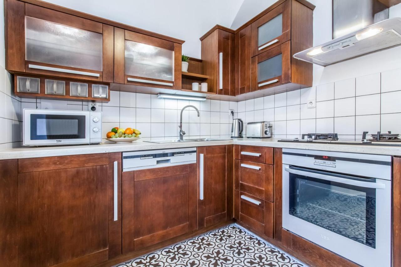 Old Town 2 Bdr Apartment, Free Coffee Daire