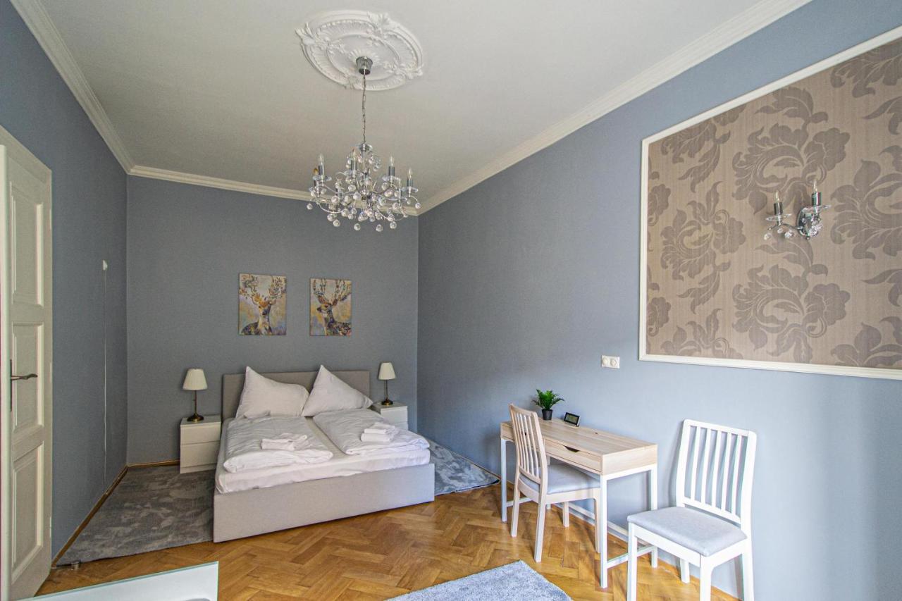 Apartamento Luxury 150m2 On Wencelas Square With Private Garage *