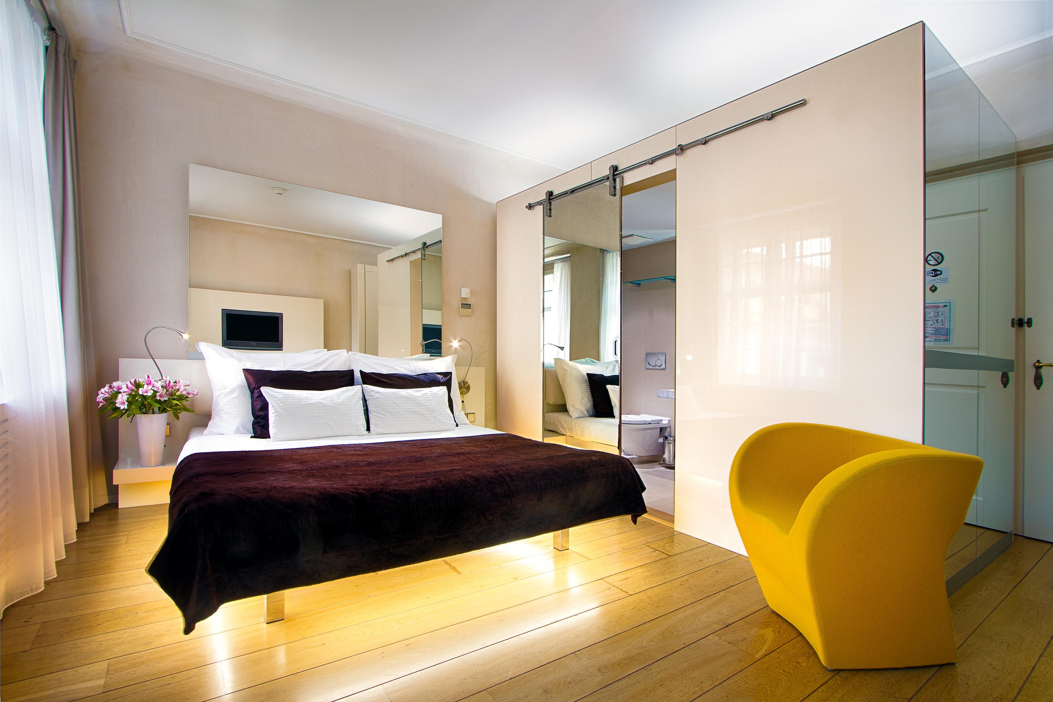 Three Storks 5* Prague