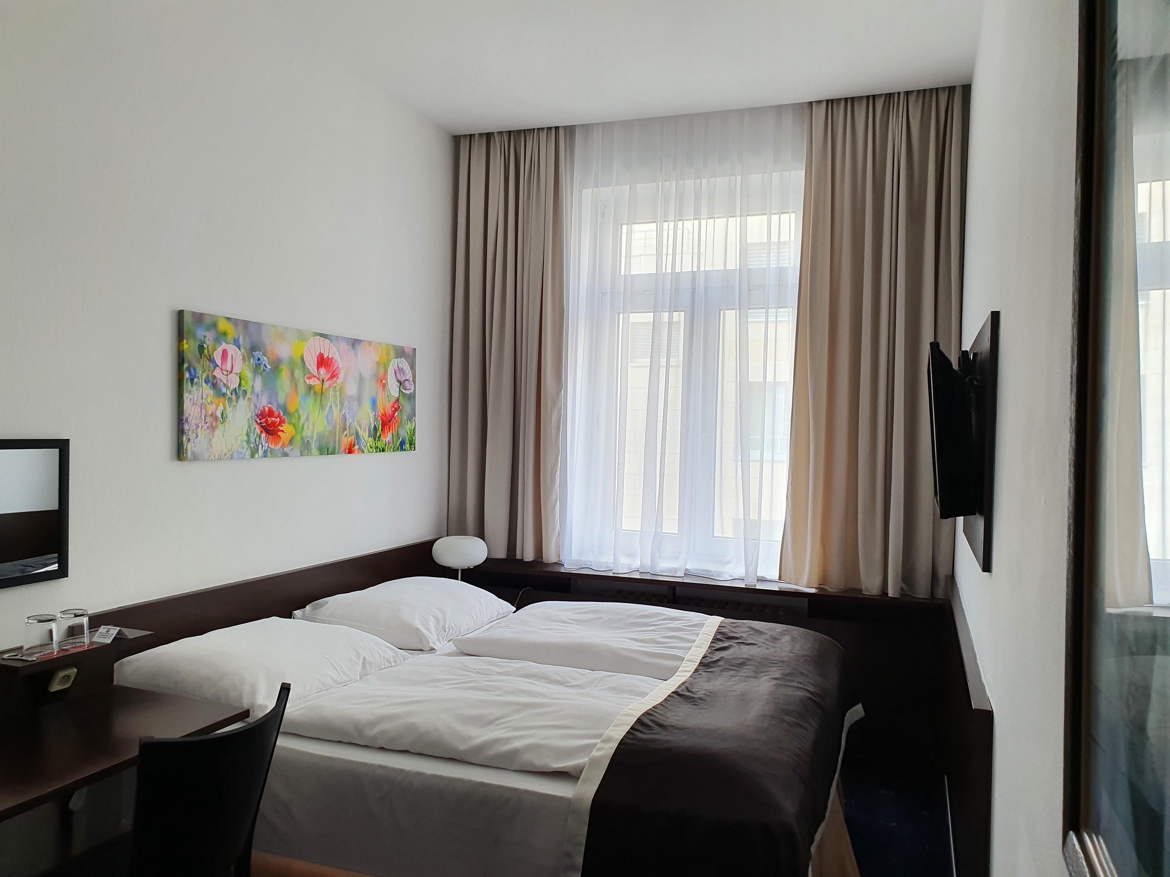 Royal Plaza Otel 3*