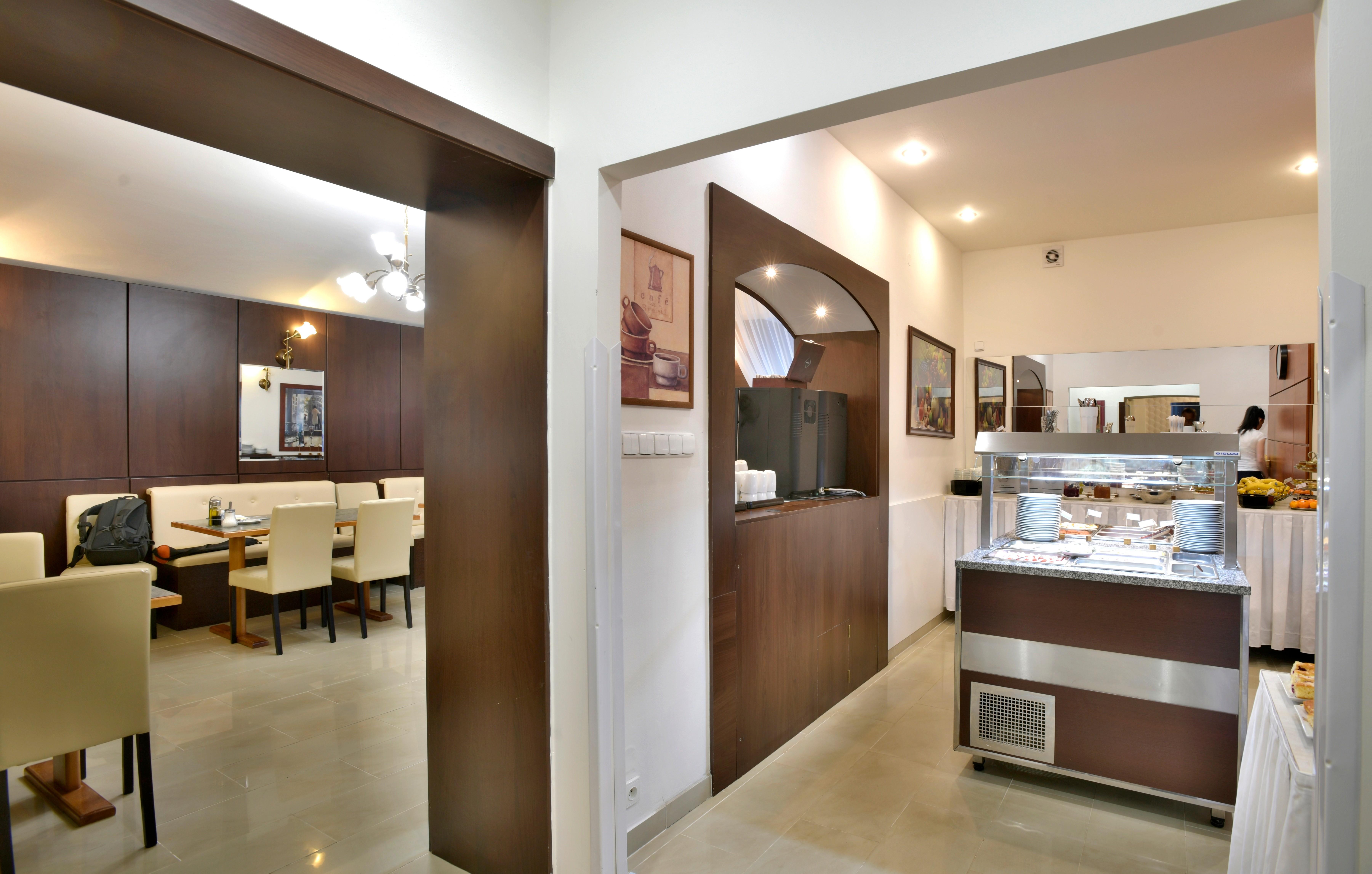 Royal Plaza Otel 3*