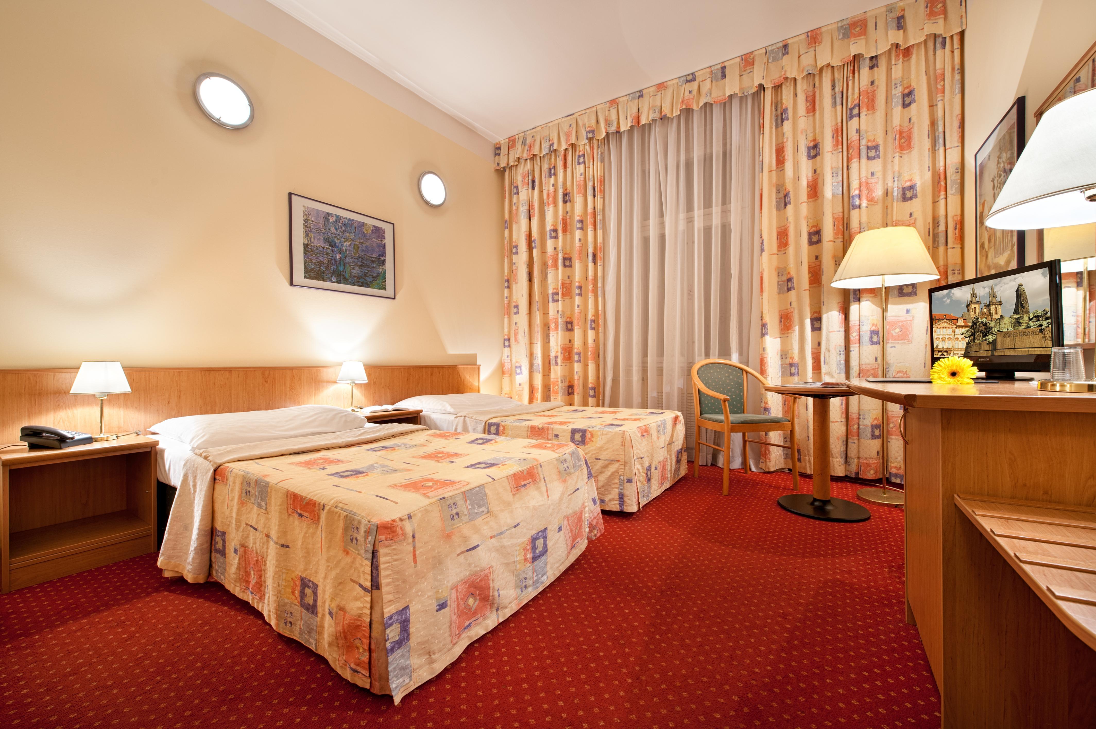 Hotel Aron 3*