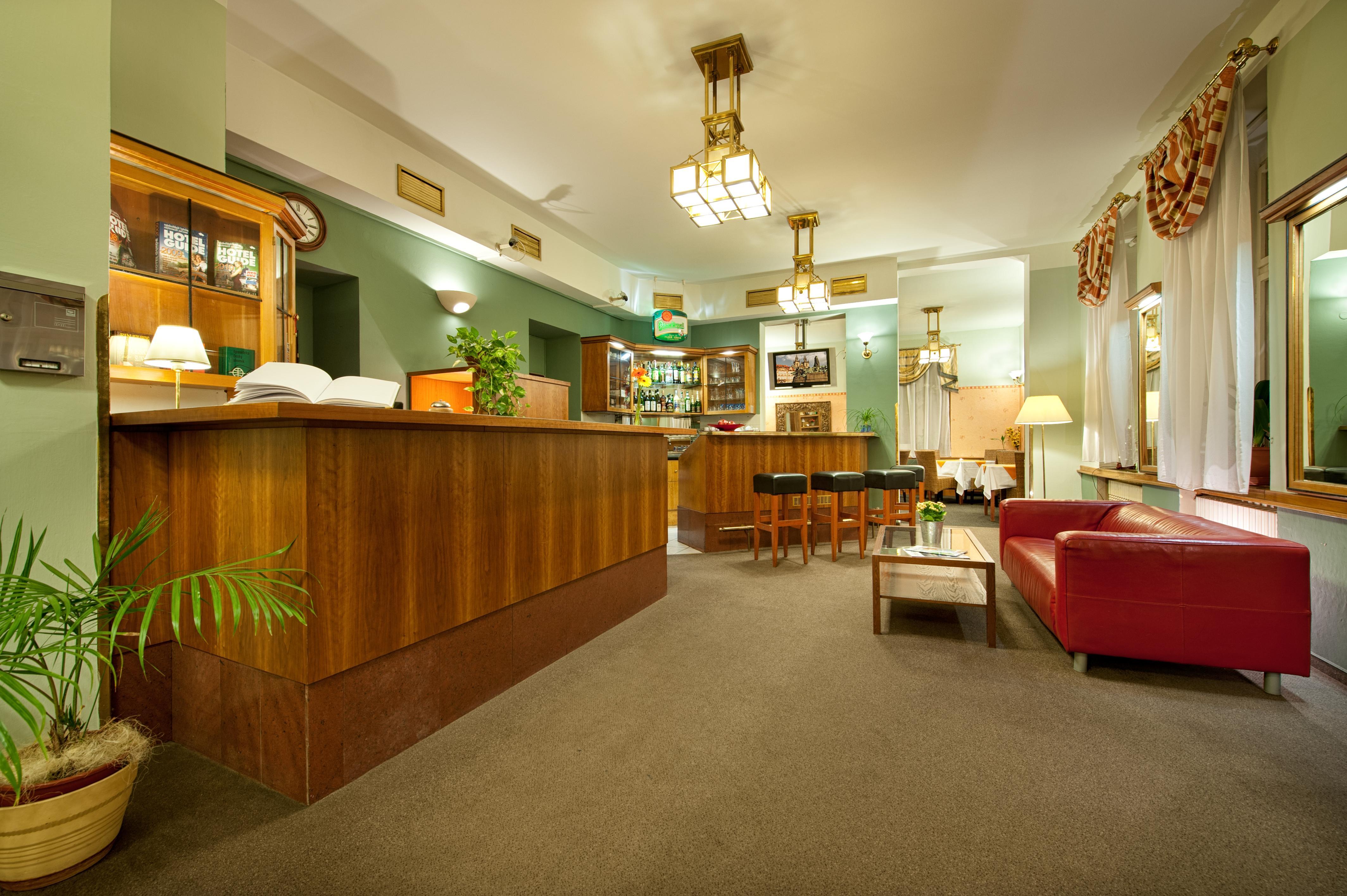Hotel Aron 3*
