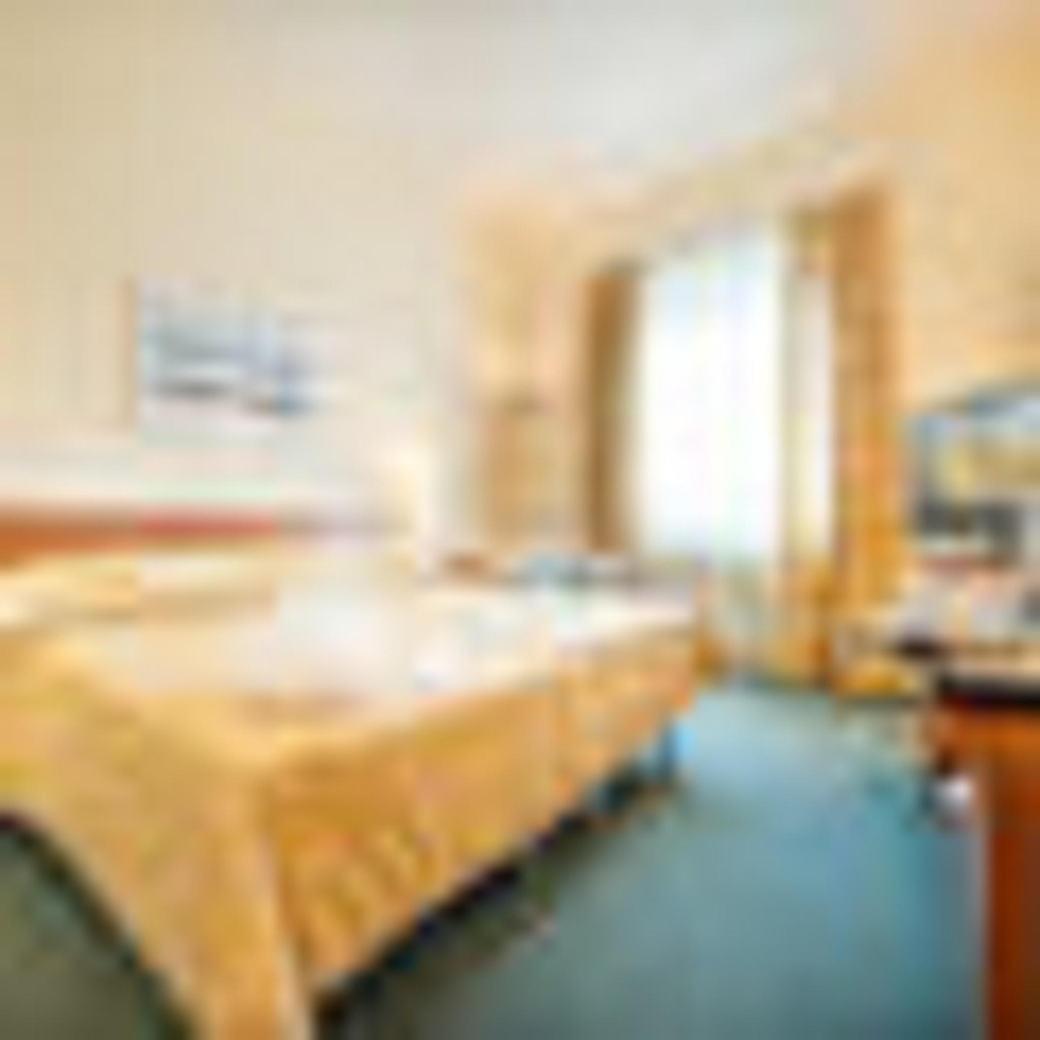 Otel Ramada Airport 4*