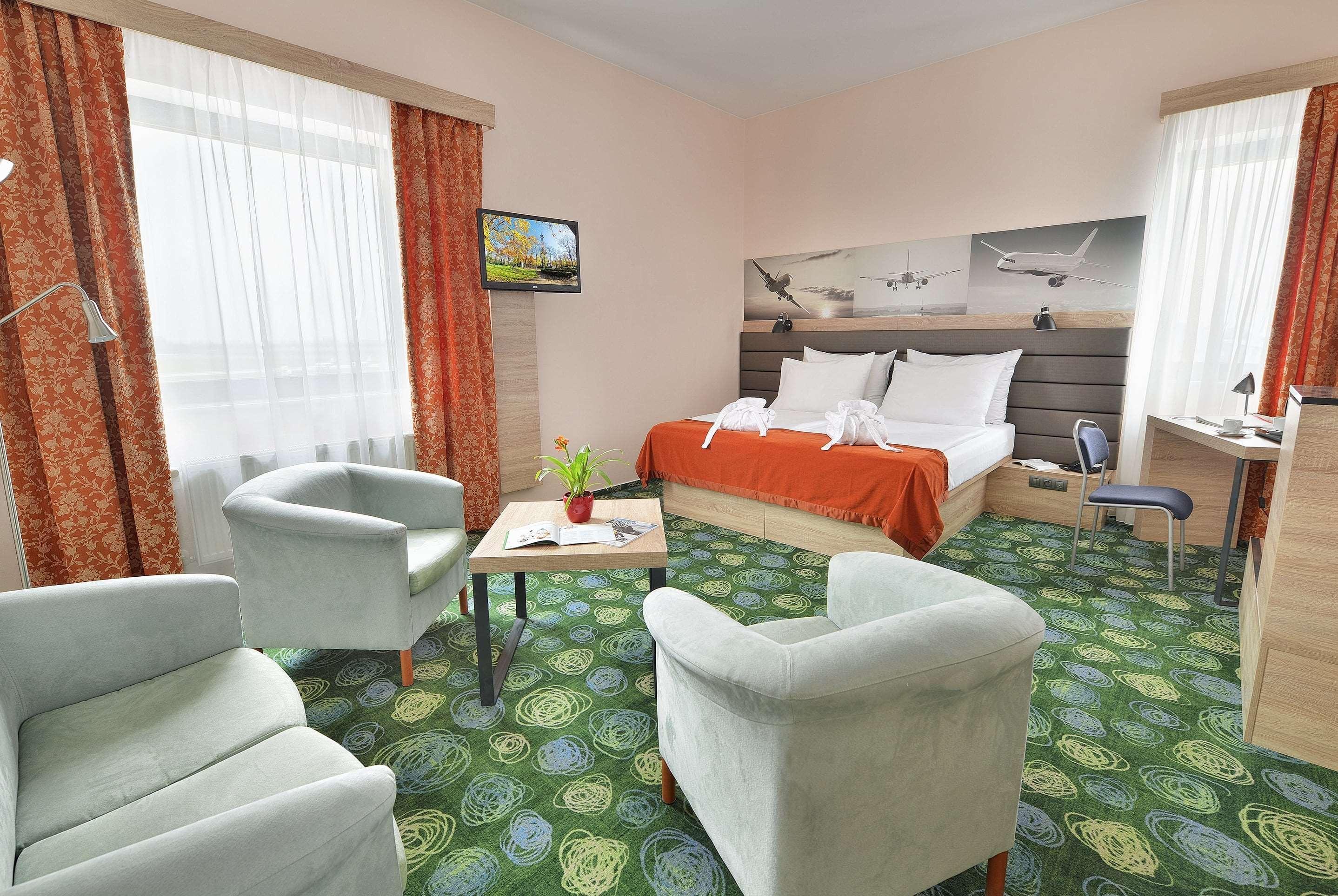 Otel Ramada Airport Prag