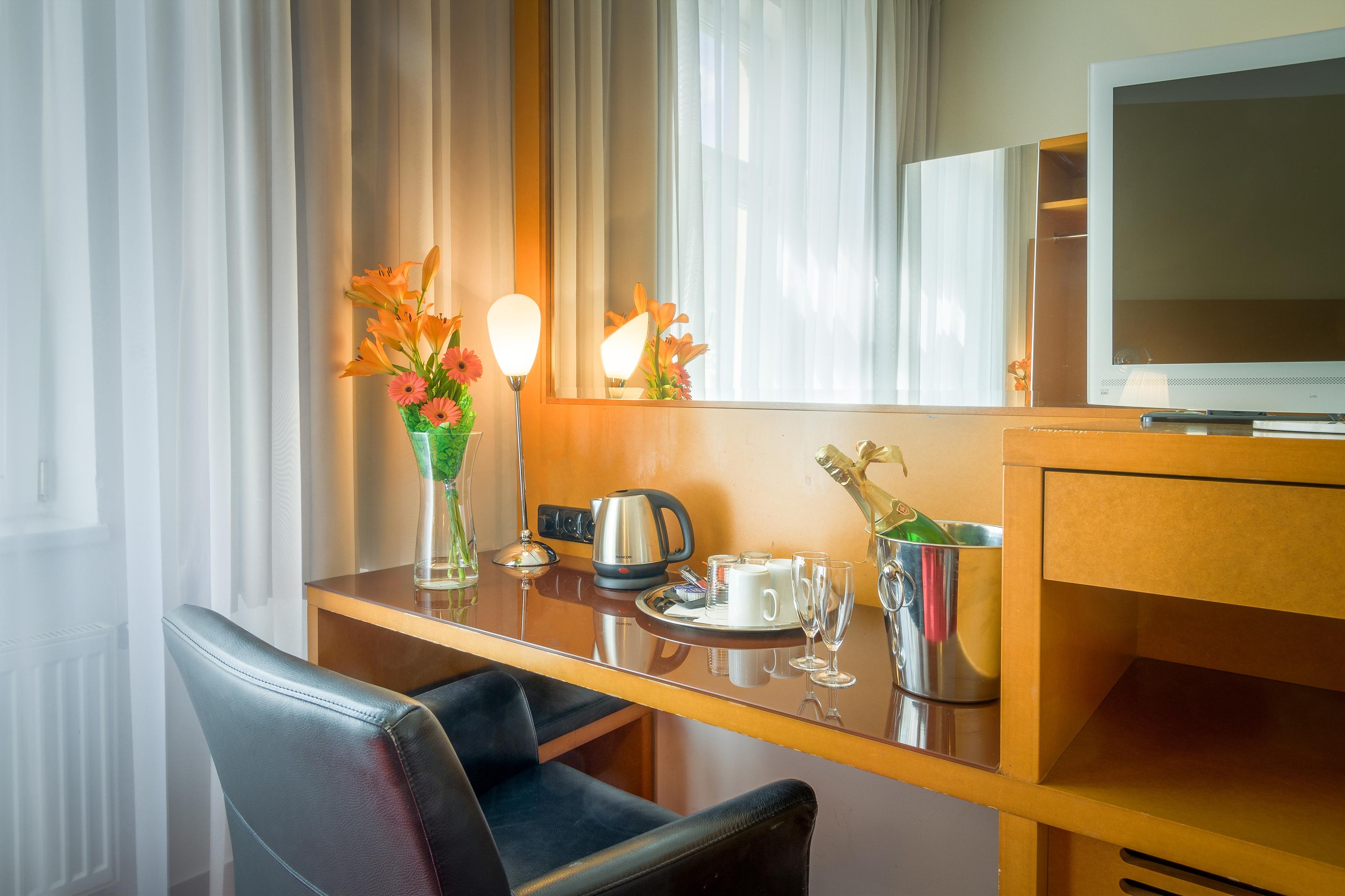 Theatrino Otel 4*