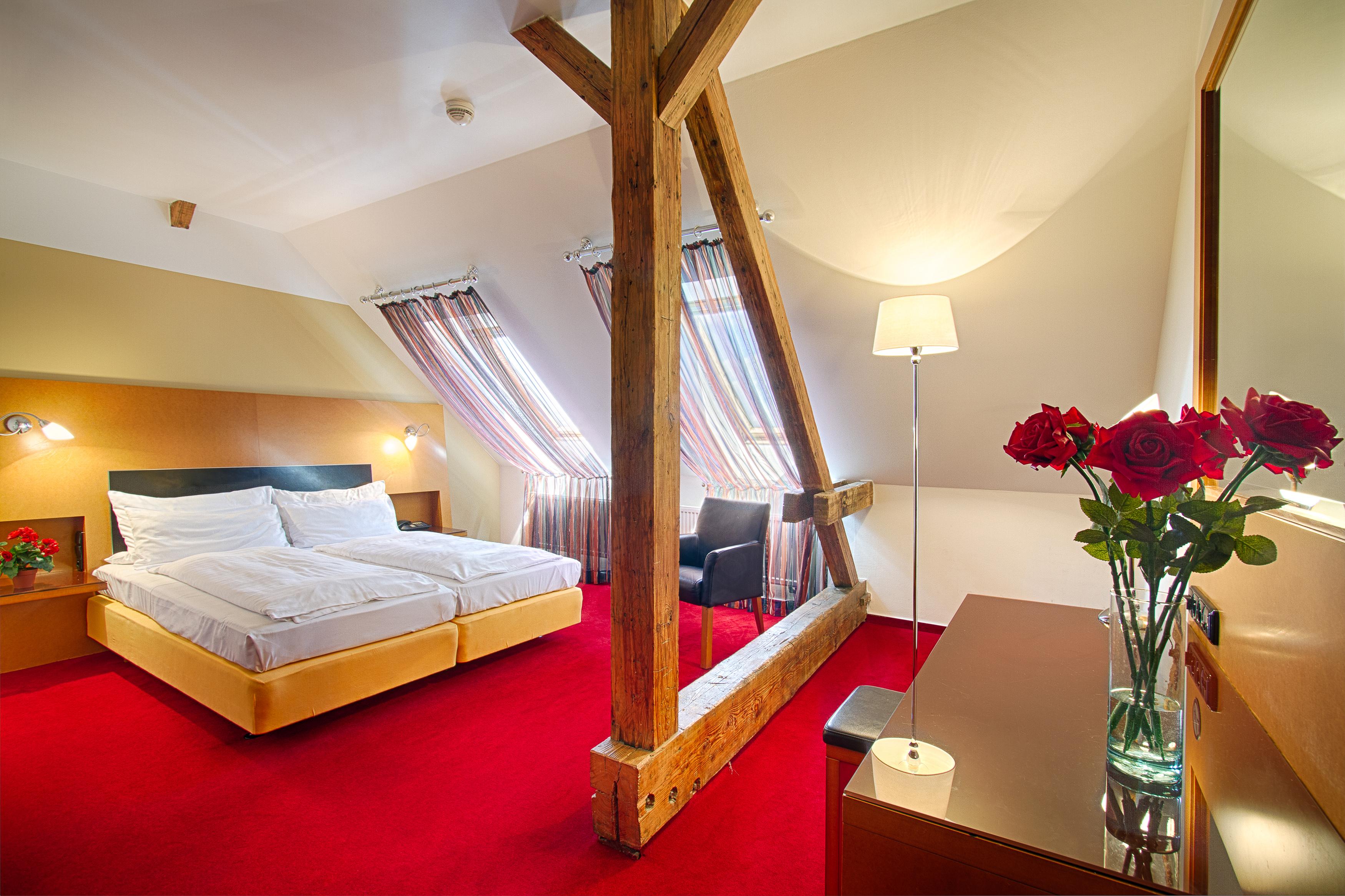 Theatrino Otel 4*