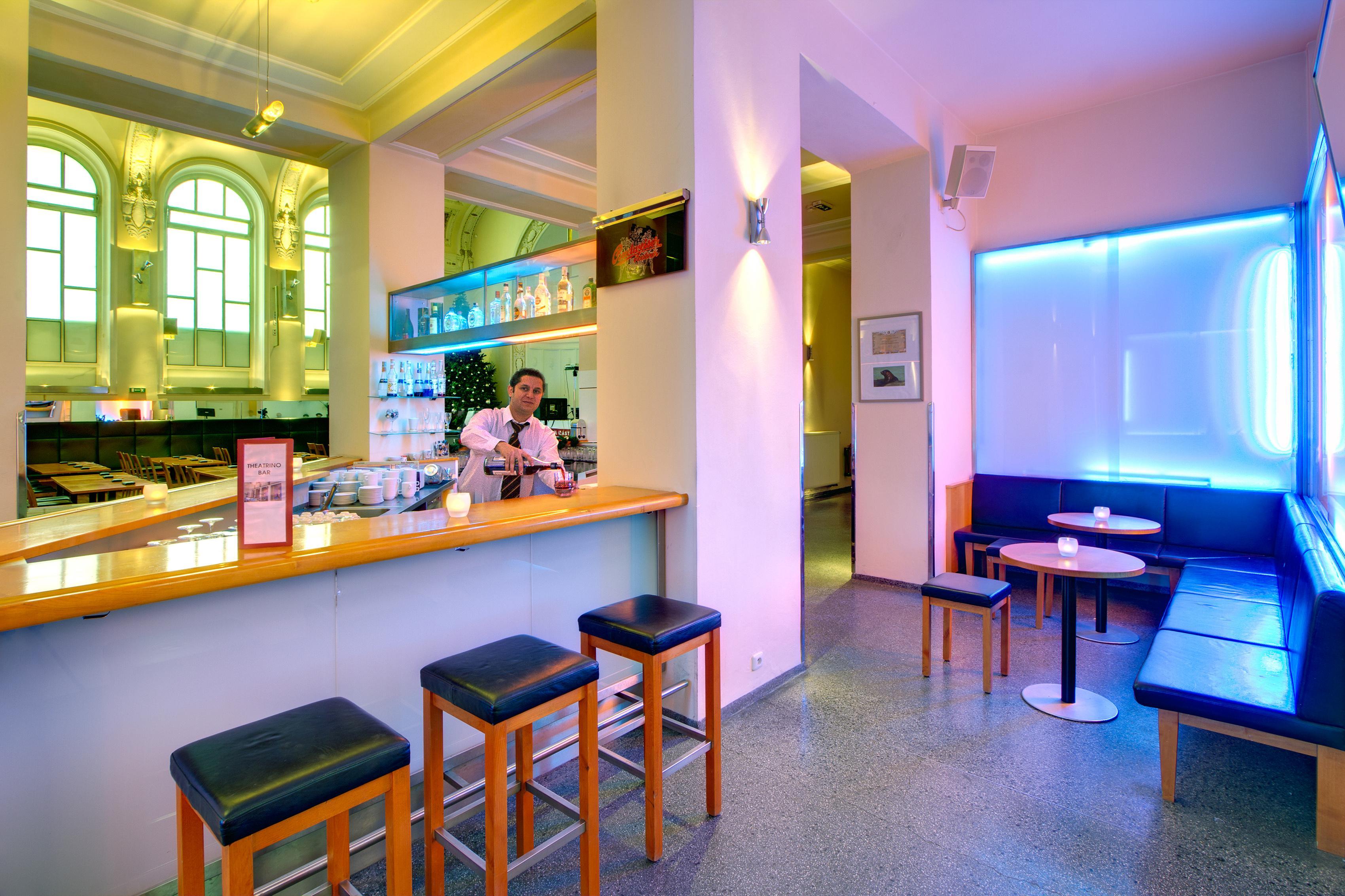 Theatrino Otel 4*