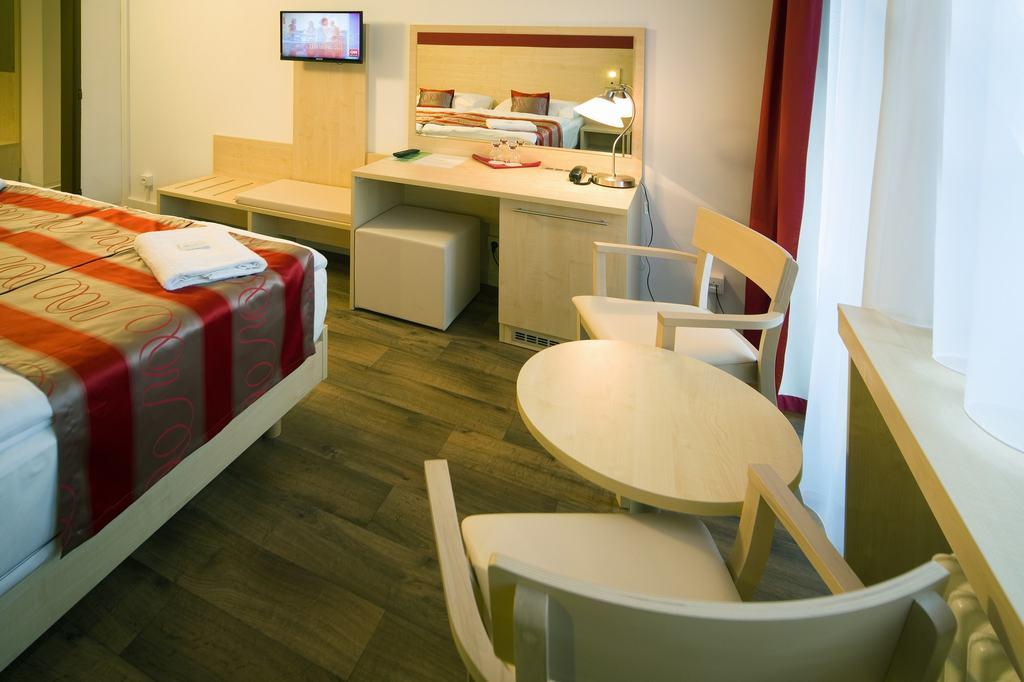 Otel Krystal 3*