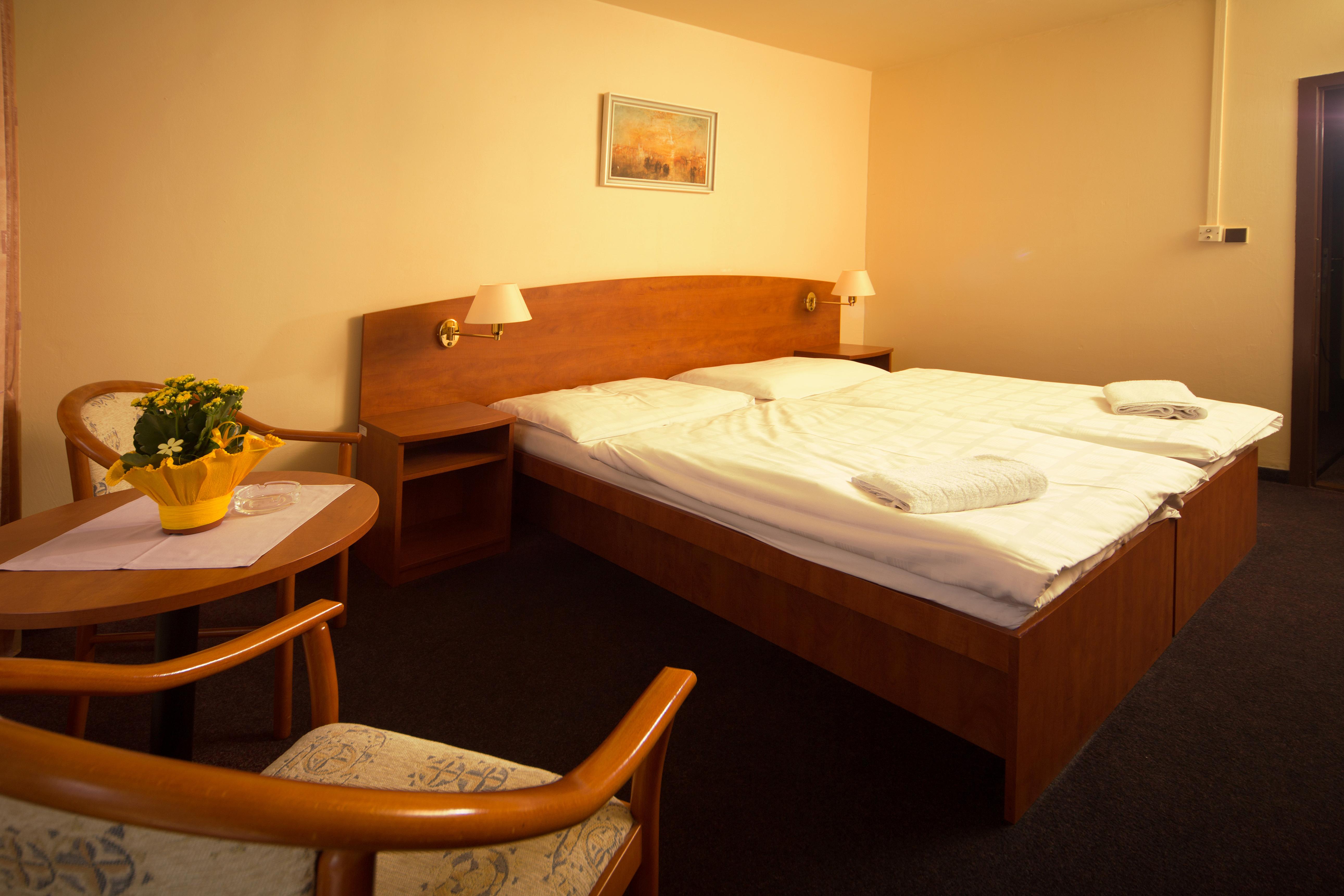 Krystal 3* Prag