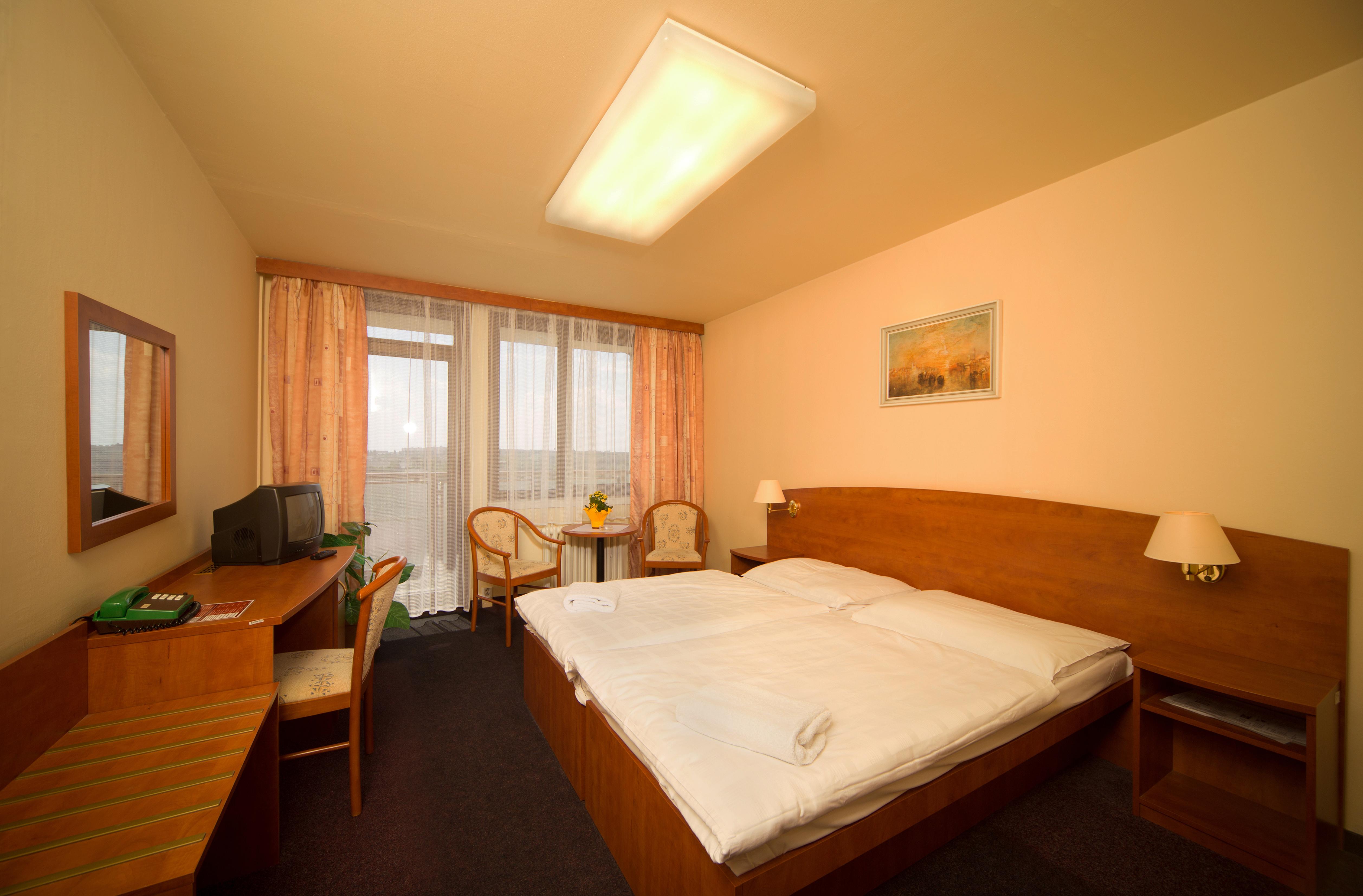 Krystal Otel 3*