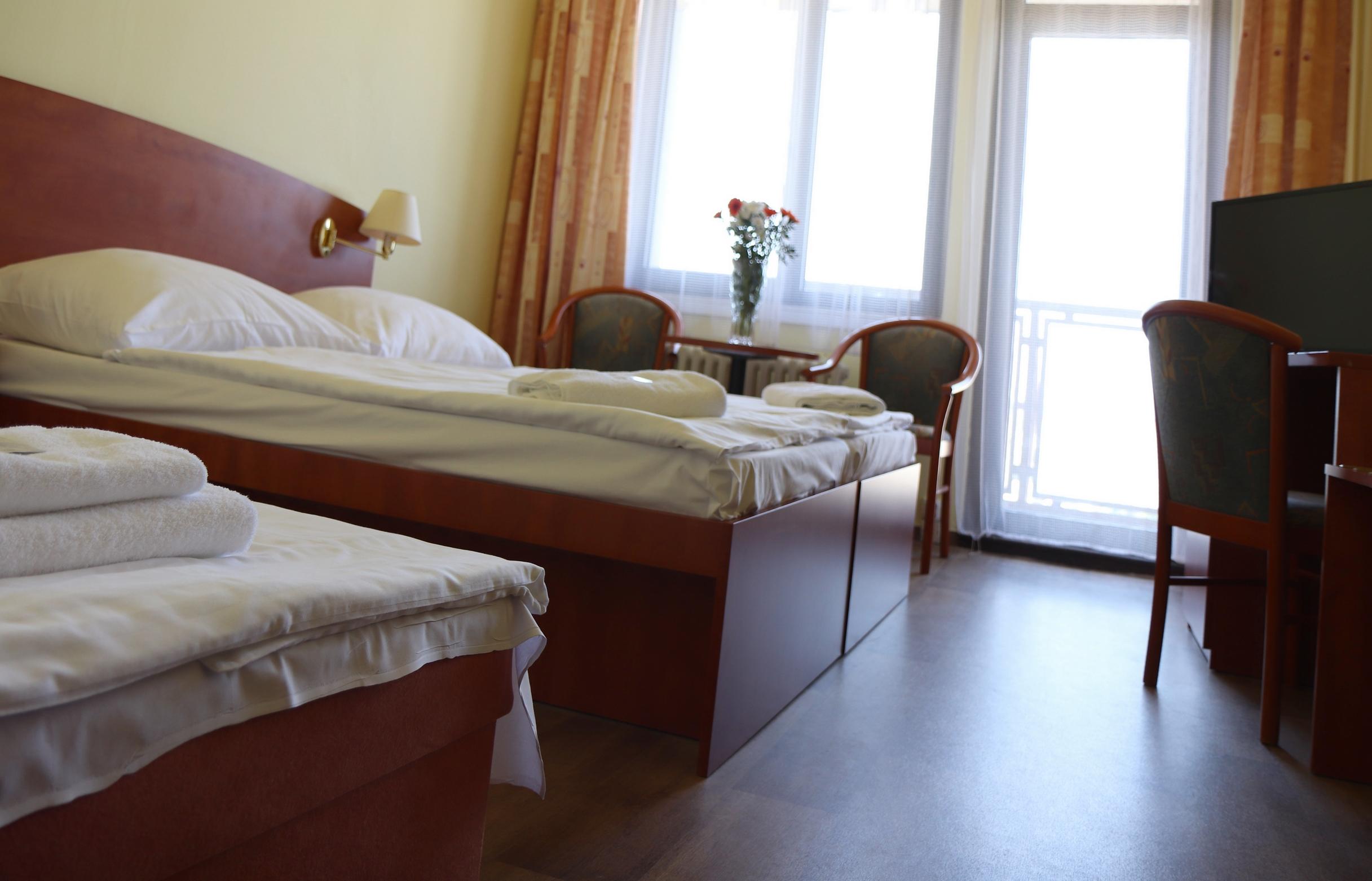Krystal Otel Prag