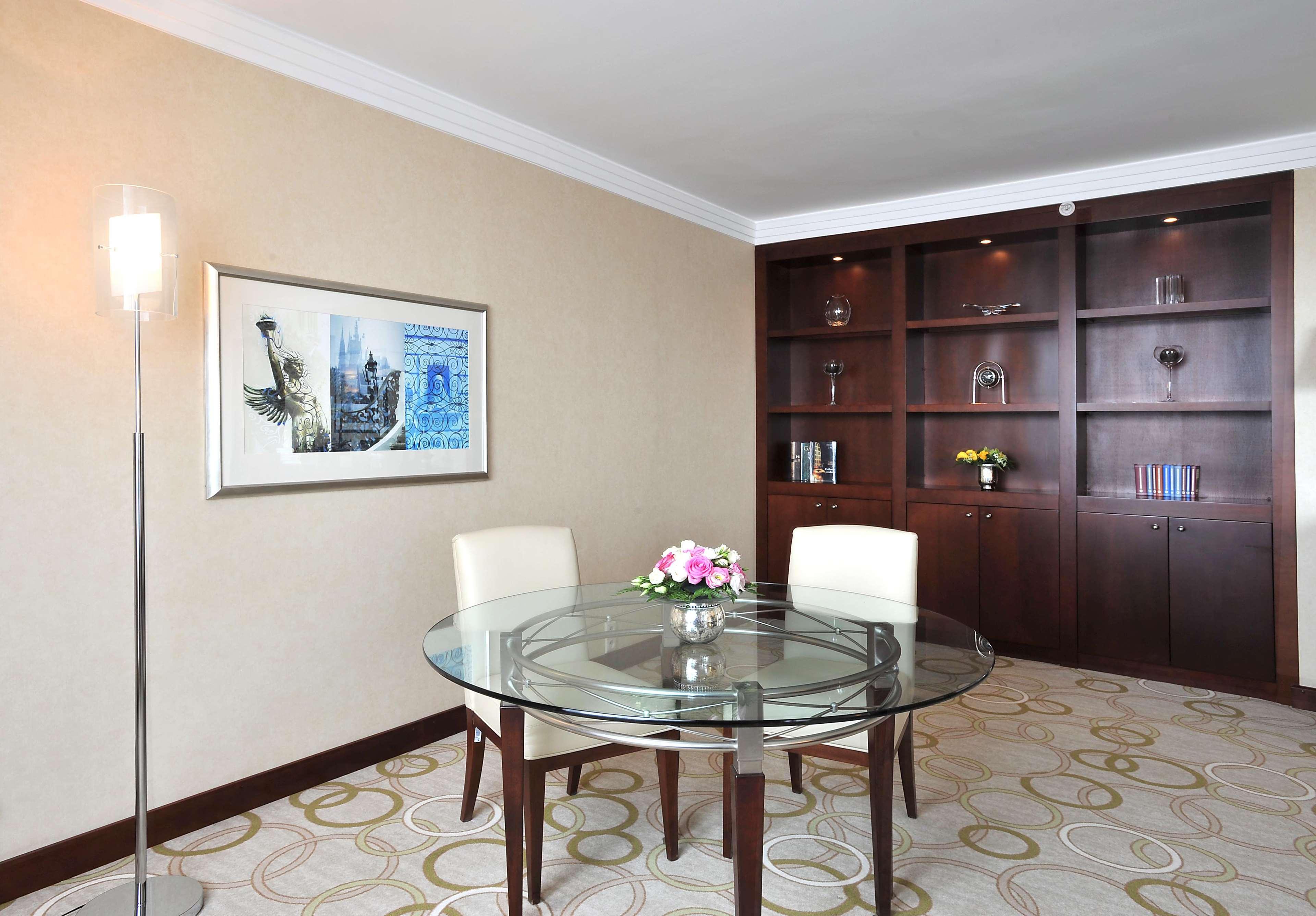 Hotel Hilton Old Town 5*