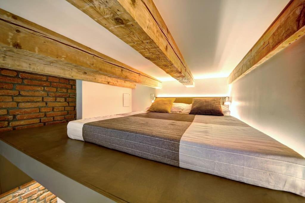 Central Studio - Andel * Prague