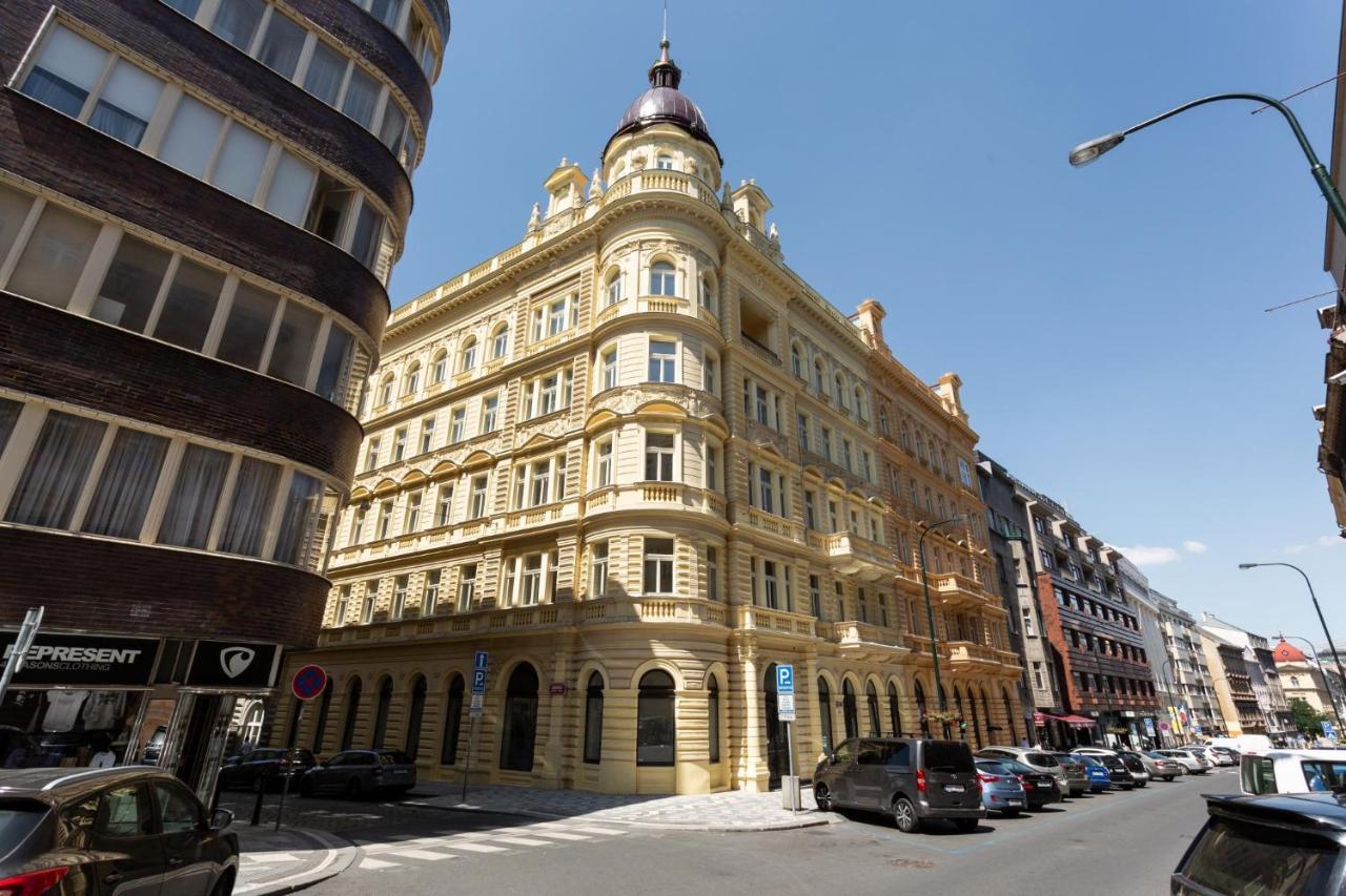 Elegant Studio In New Town By Days *