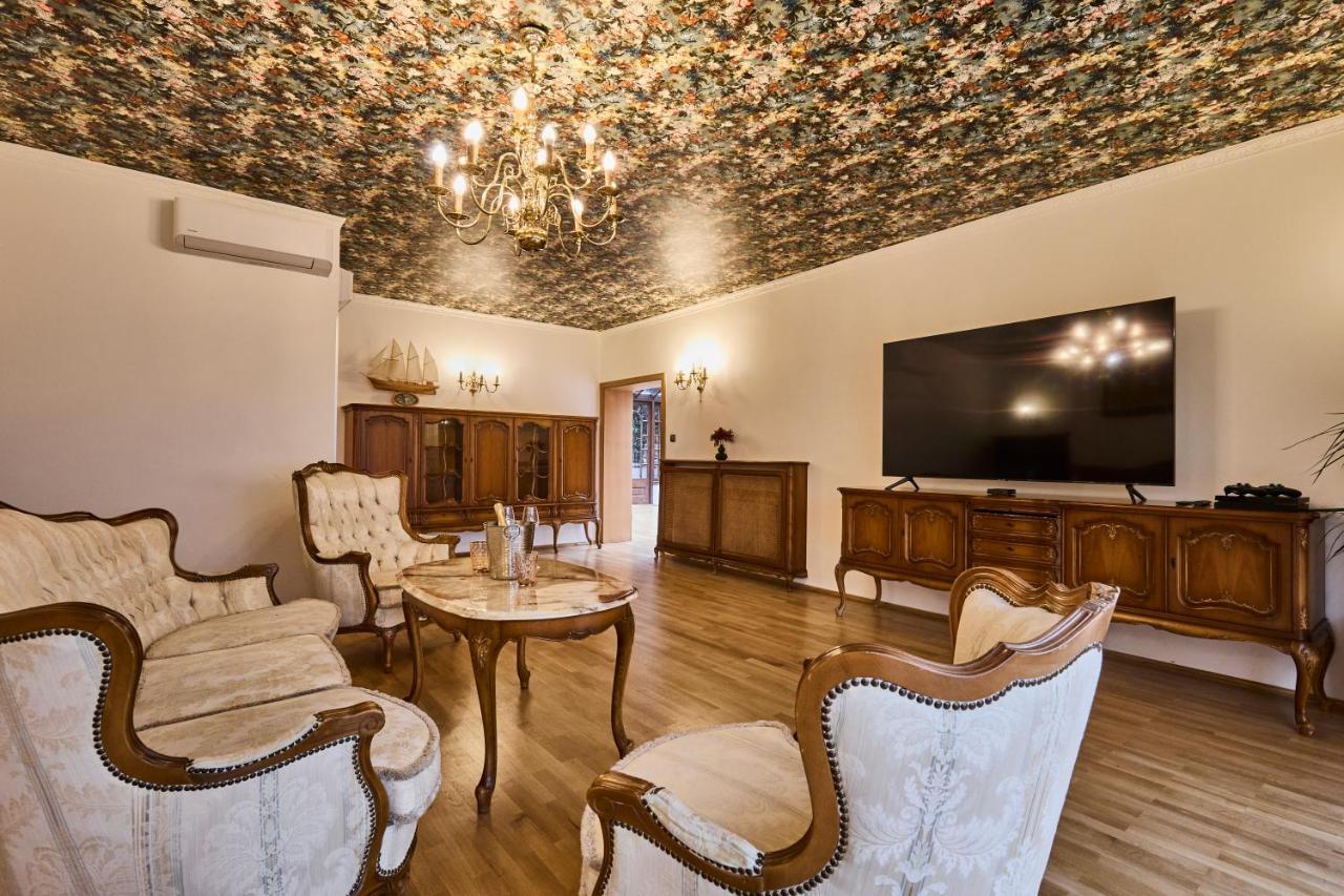 Pousada *the Little Castle* With Heated Pool And Sauna Praga