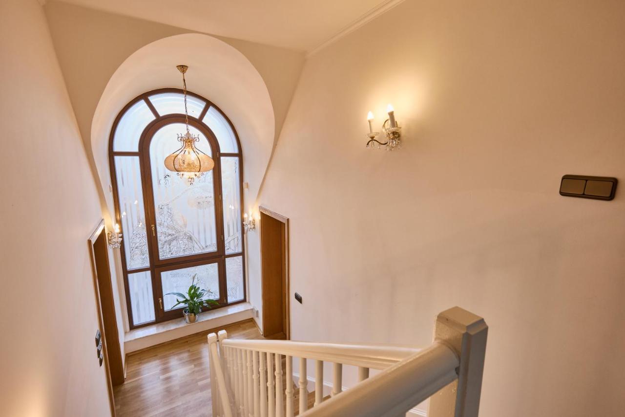 *the Little Castle* With Heated Pool And Sauna Pousada *