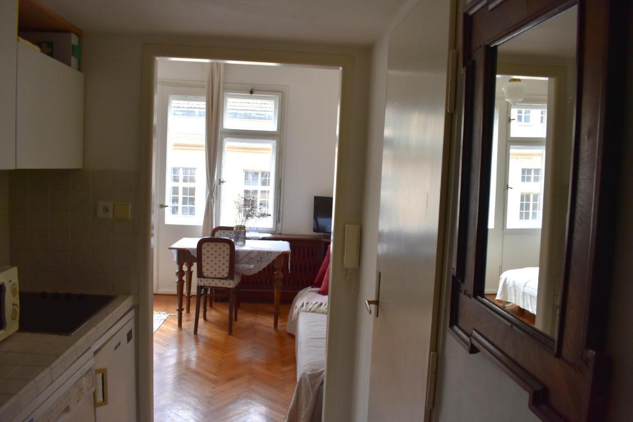 Old Town - Konviktska Apartamento *