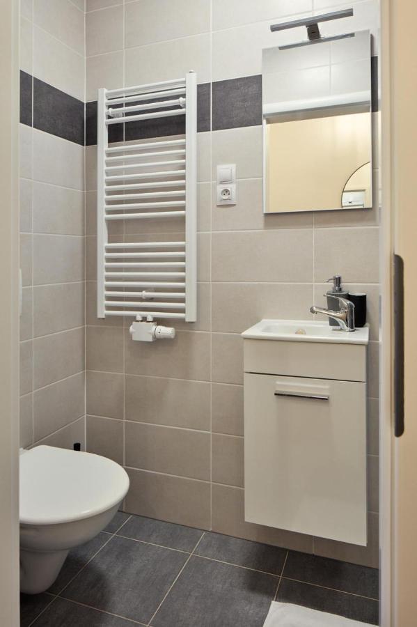 Apartamento Days - Sunlit 1bdr - Netflix - Yet Quiet - New Town Praga