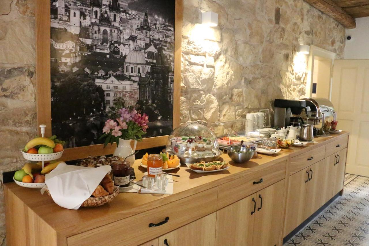 At The Grape Hotel 4*