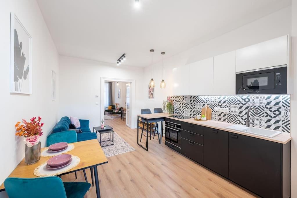 Sweet Cozy Close To Mala Strana Appartement Prague