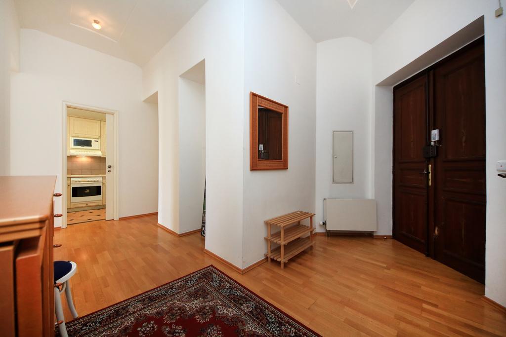 Flat River Apartment *