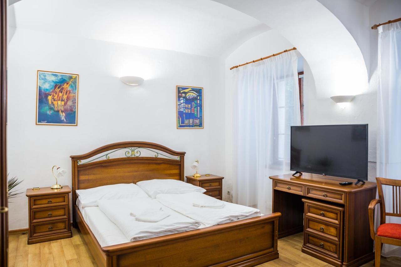 Little Quarter Hostel Prague